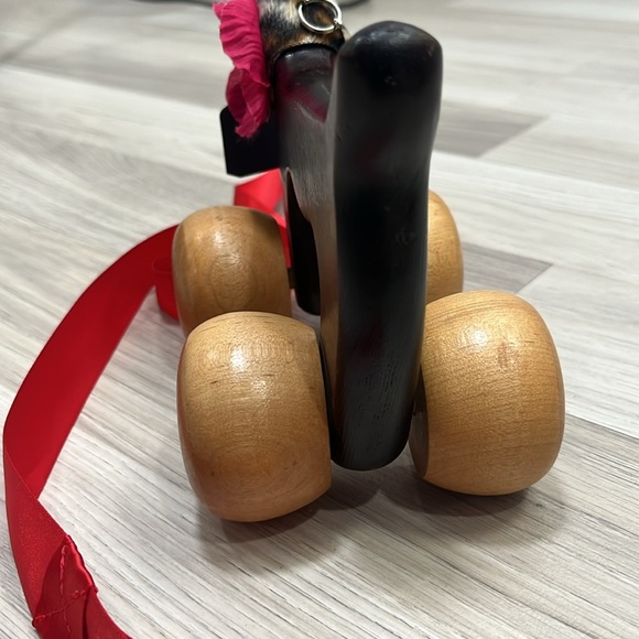 MilkWeed Dog Rolling Wooden Massager Dog Gift Animal Terrier Toy On Wheels - Picture 6 of 12